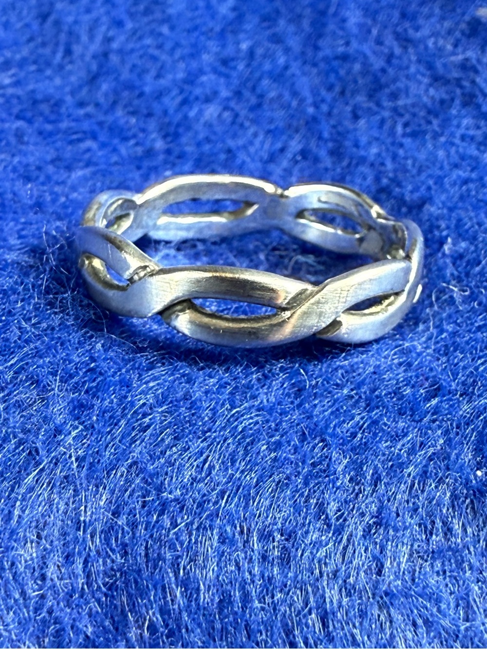 James Avery Retired Twist Wire Sterling Silver ring, 5.5.